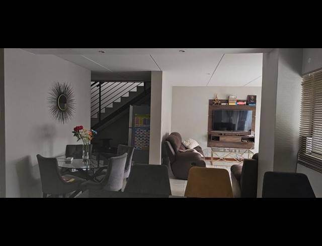 3 BEDROOM TOWNHOUSE FOR SALE IN MONTANA